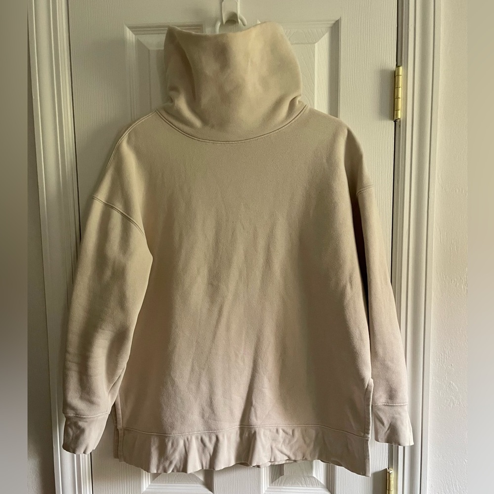 Athleta size M cream-colored funnel neck sweatshirt